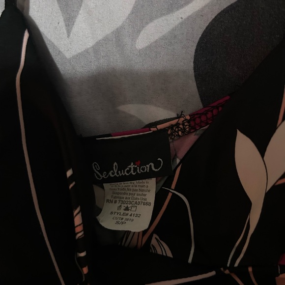 🍒 Seduction Summer pattern tank top - Picture 3 of 3